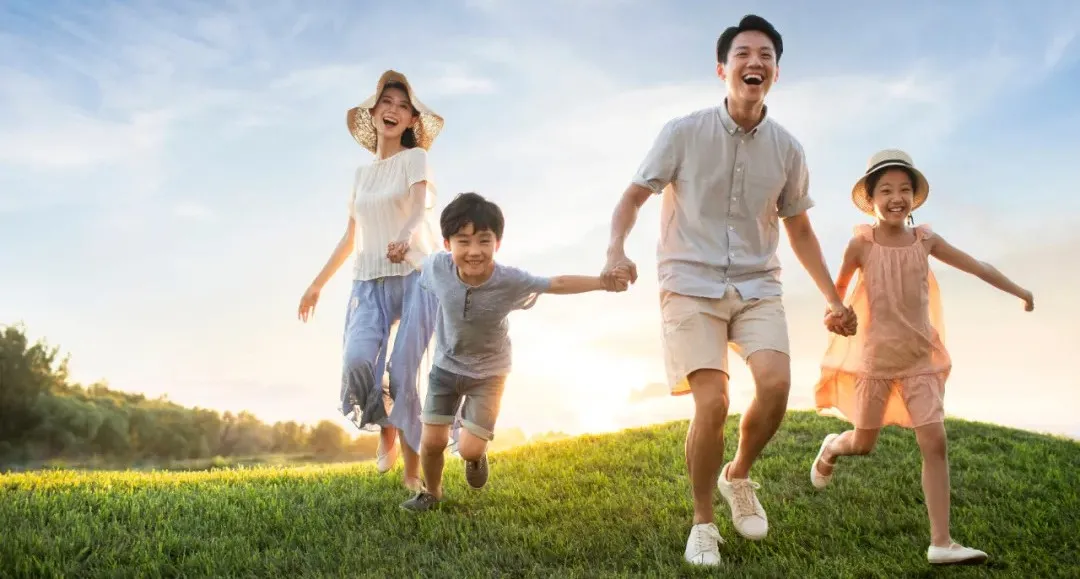 10月港险保司优惠汇总！降息前的高息红利，且存且珍惜！